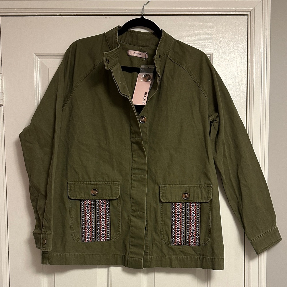 JustFab Olive Utility Jacket – Embroidered Pockets, NWT ✨